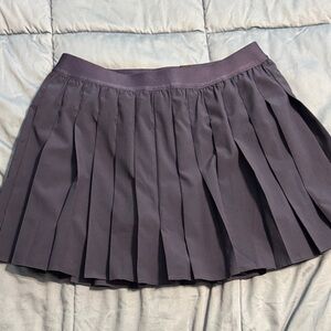 Under Armour pleated skirt sz M